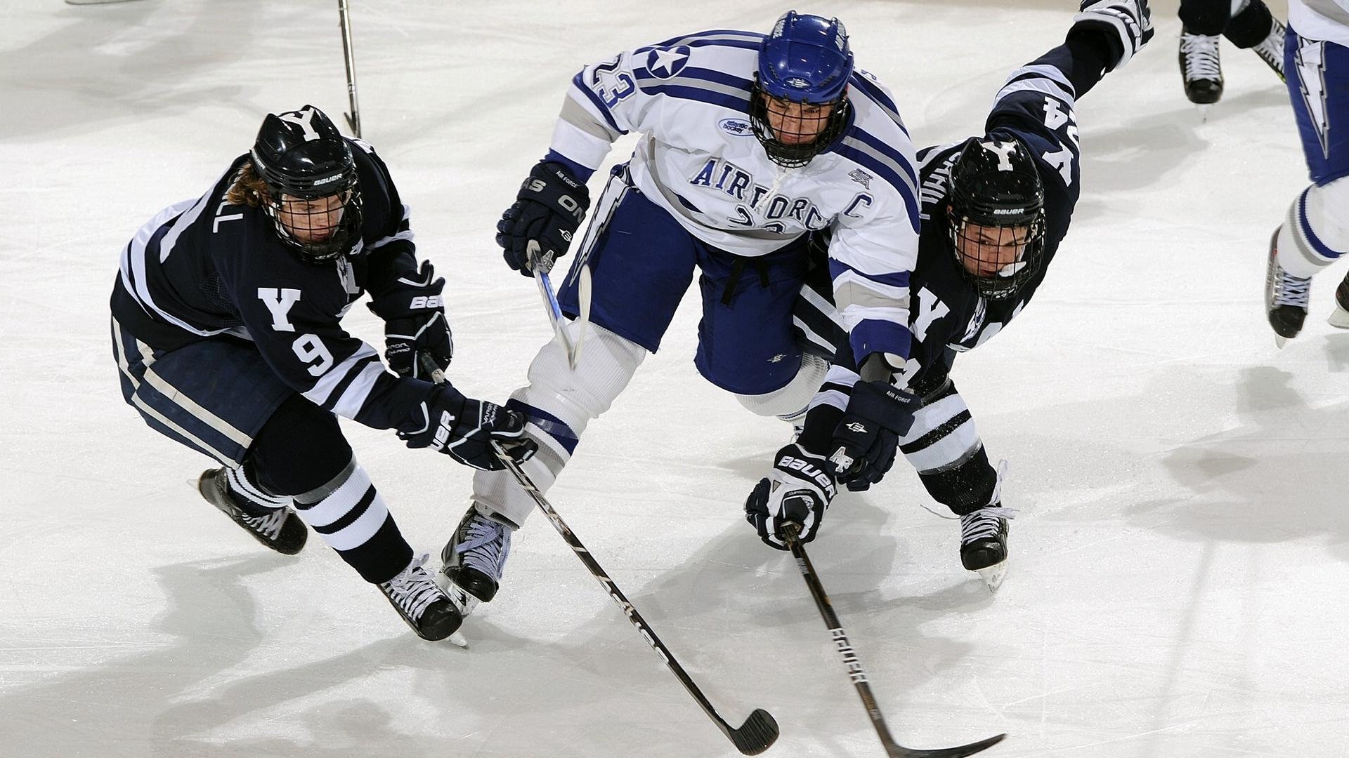 NBA季后赛最新形势:洛杉矶湖人高居榜首,多特蒙德强势追赶,冠军归属成迷